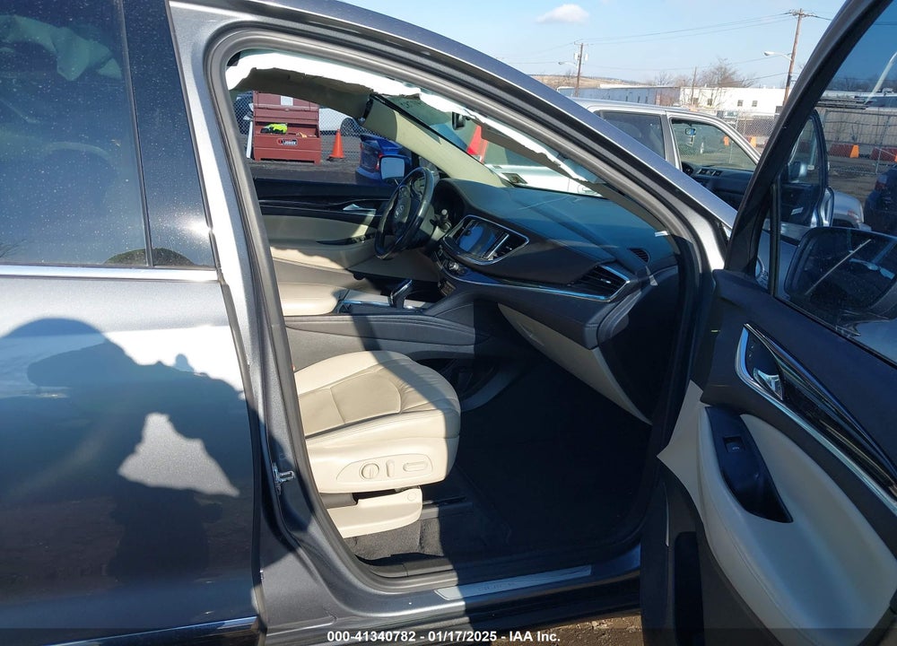 2018 BUICK ENCLAVE ESSENCE VIN: 5GAERBKWXJJ284162
