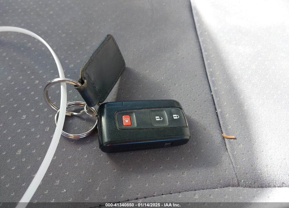 2008 TOYOTA PRIUS VIN: JTDKB20U083430011