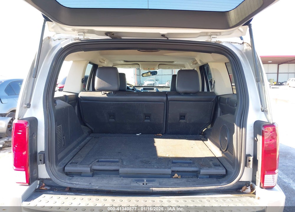 2008 DODGE NITRO SLT/RT VIN: 1D8GU58K88W223533