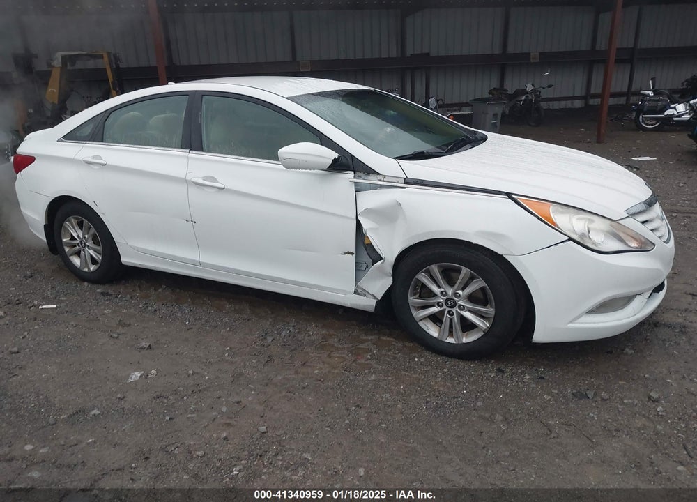 2013 HYUNDAI SONATA GLS VIN: 5NPEB4AC4DH591443
