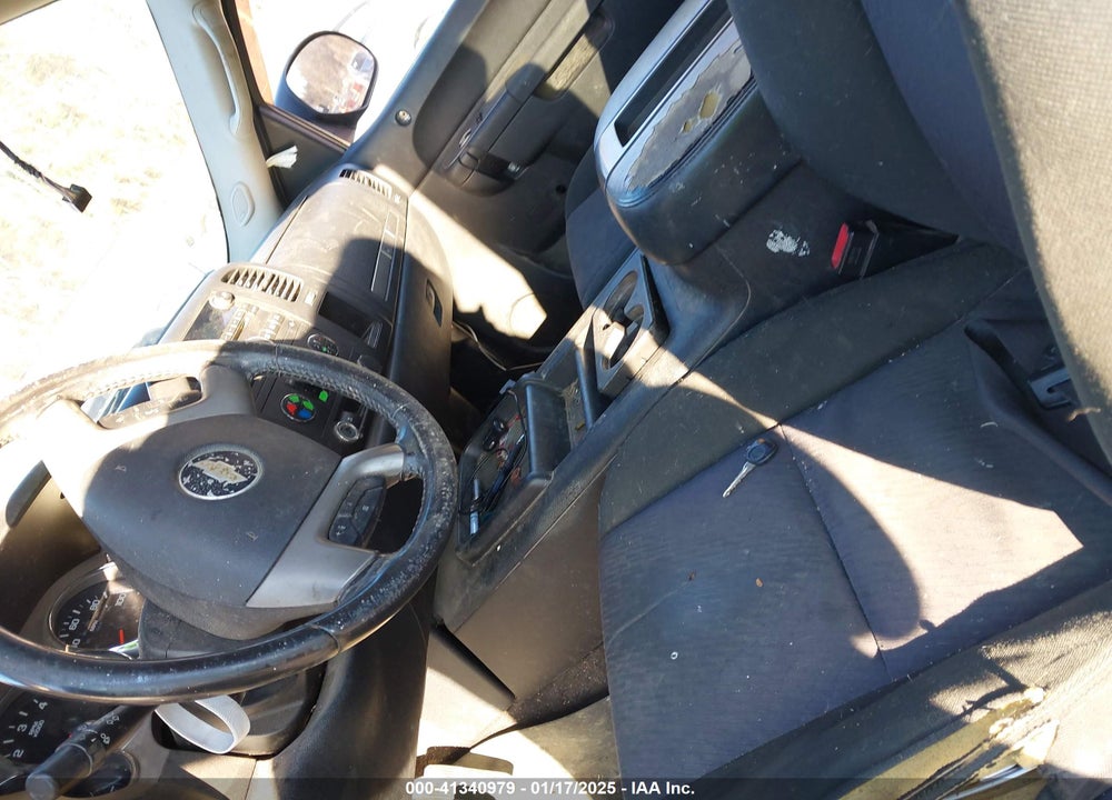 2010 CHEVROLET SILVERADO 1500 LT VIN: 1GCSKSE34AZ228176