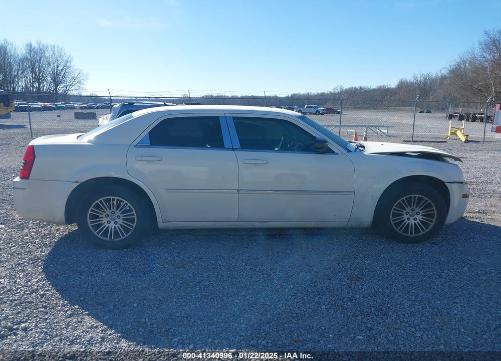 2008 CHRYSLER 300 VIN: 2C3KA53G48H220782