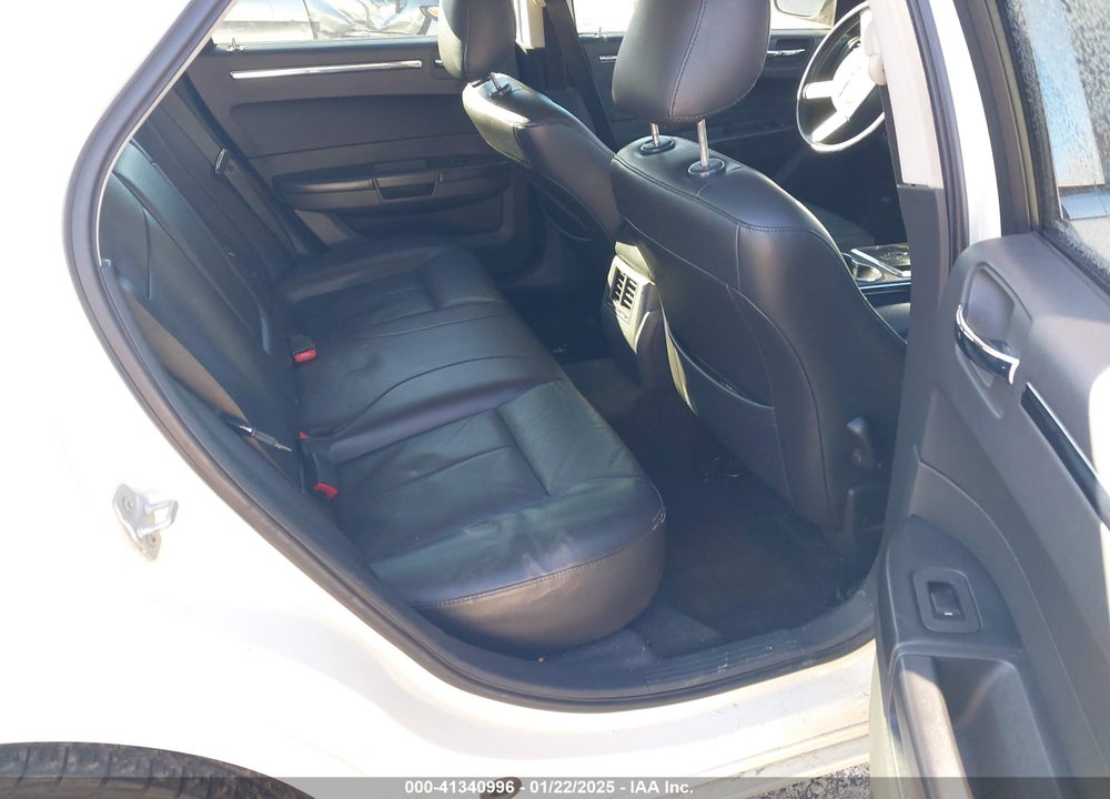 2008 CHRYSLER 300 VIN: 2C3KA53G48H220782
