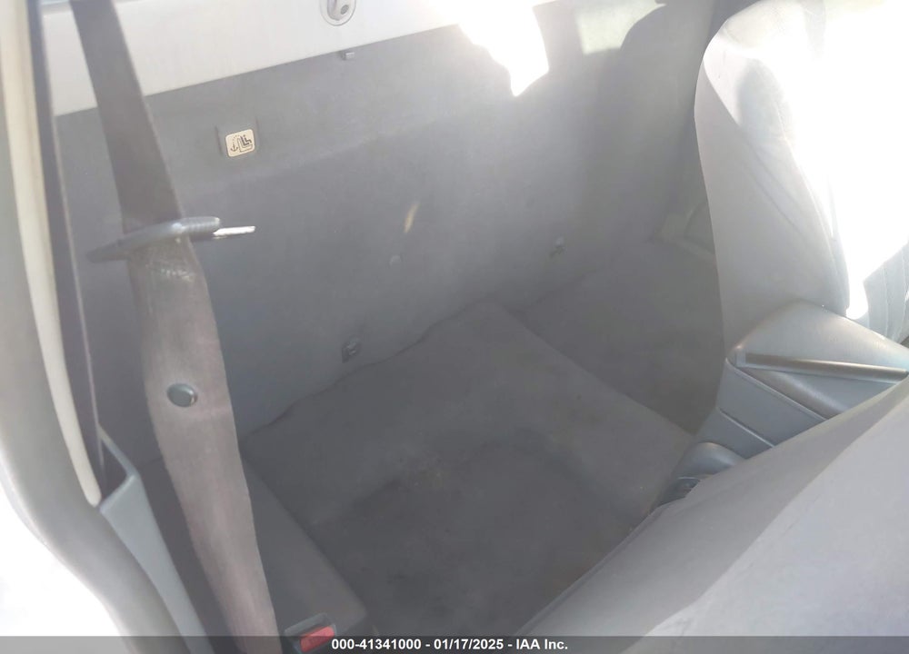2004 NISSAN FRONTIER XE VIN: 1N6DD26T84C466036