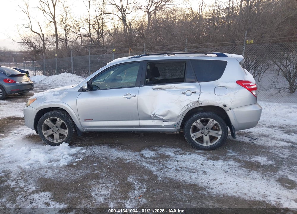 2011 TOYOTA RAV4 SPORT VIN: JTMRF4DV0B5047618