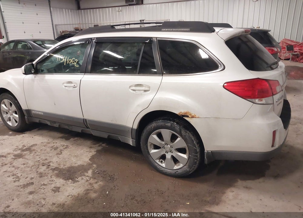2011 SUBARU OUTBACK 2.5I PREMIUM VIN: 4S4BRBCC5B3420916