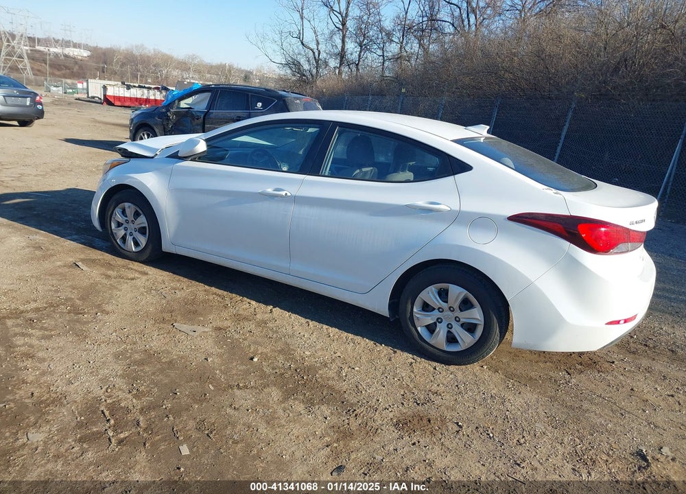 2016 HYUNDAI ELANTRA SE VIN: 5NPDH4AE2GH786473