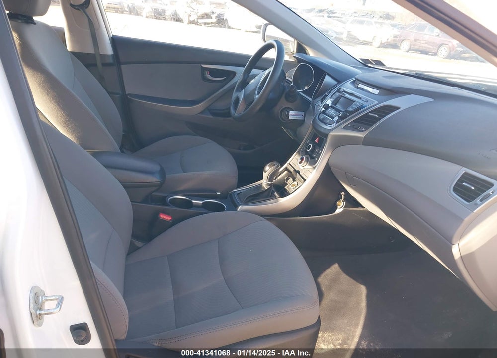 2016 HYUNDAI ELANTRA SE VIN: 5NPDH4AE2GH786473