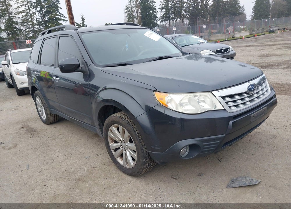 2013 SUBARU FORESTER 2.5X PREMIUM VIN: JF2SHADC7DG401717