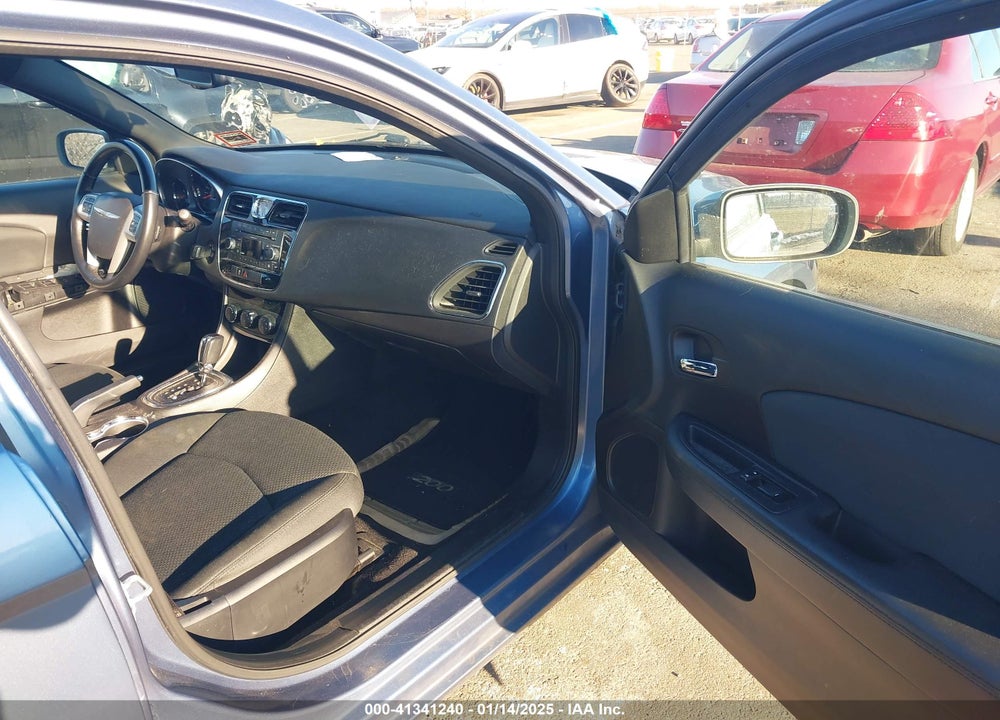 2011 CHRYSLER 200 TOURING VIN: 1C3BC1FB8BN615274