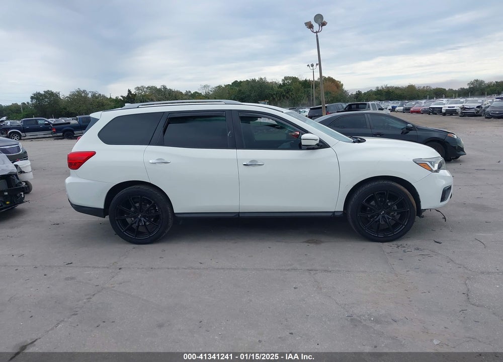2020 NISSAN PATHFINDER SV 2WD VIN: 5N1DR2BN1LC613402