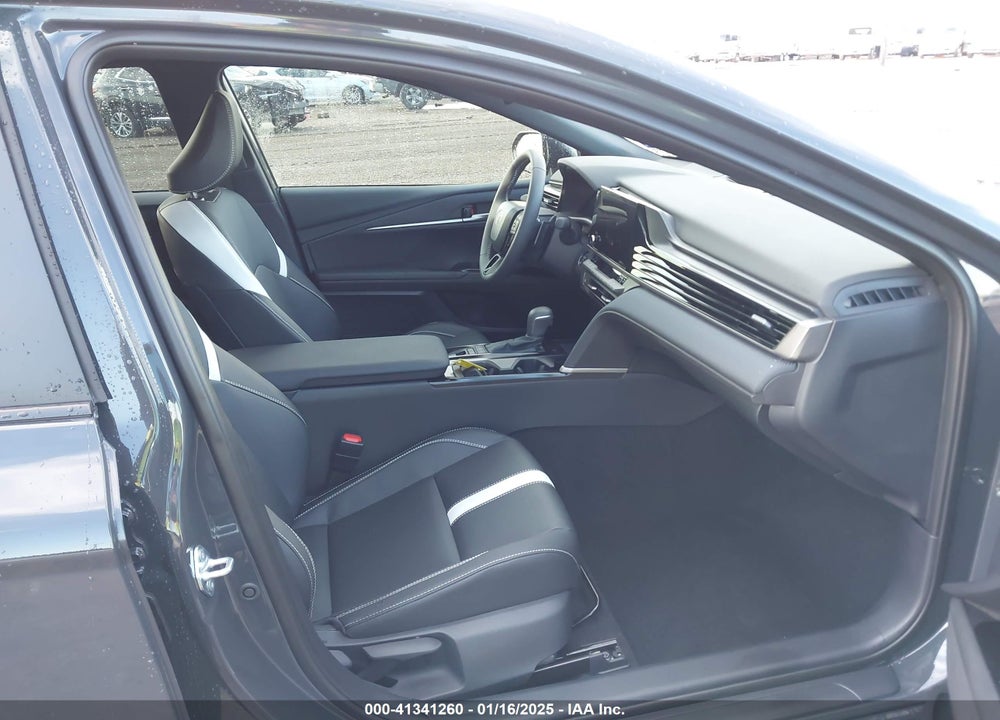 2025 TOYOTA CAMRY SE VIN: 4T1DAACK2SU051640
