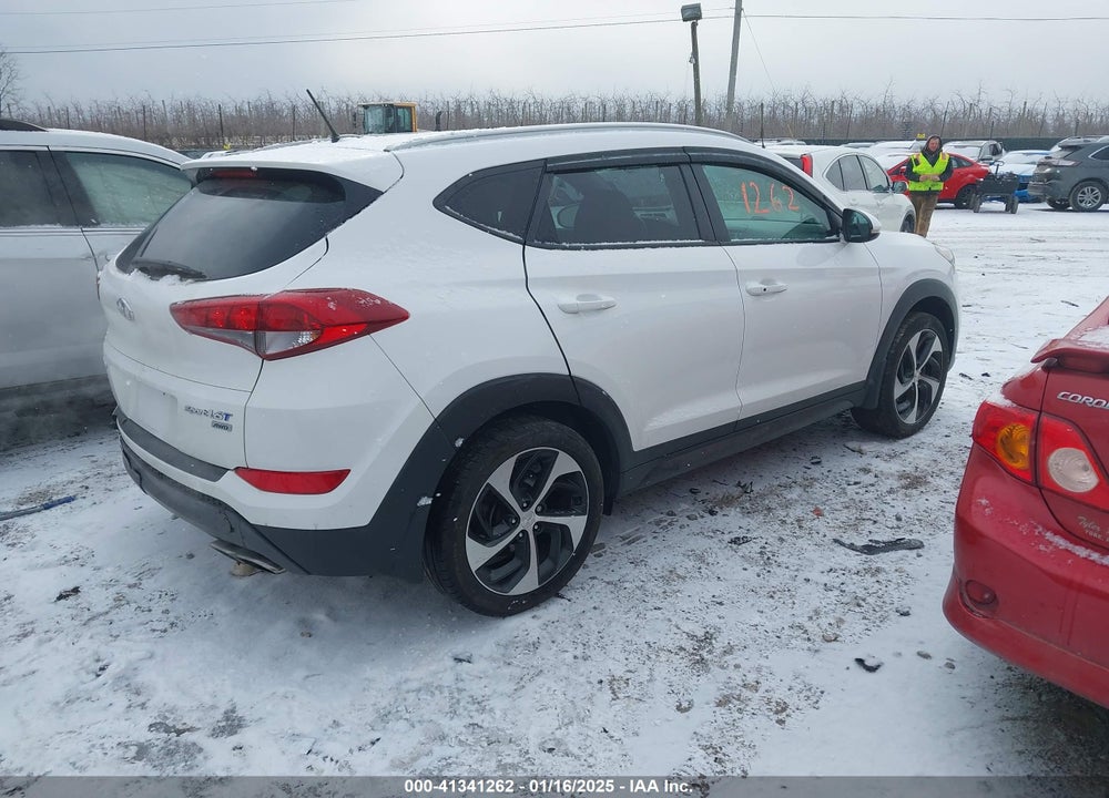 2016 HYUNDAI TUCSON SPORT VIN: KM8J3CA23GU058180