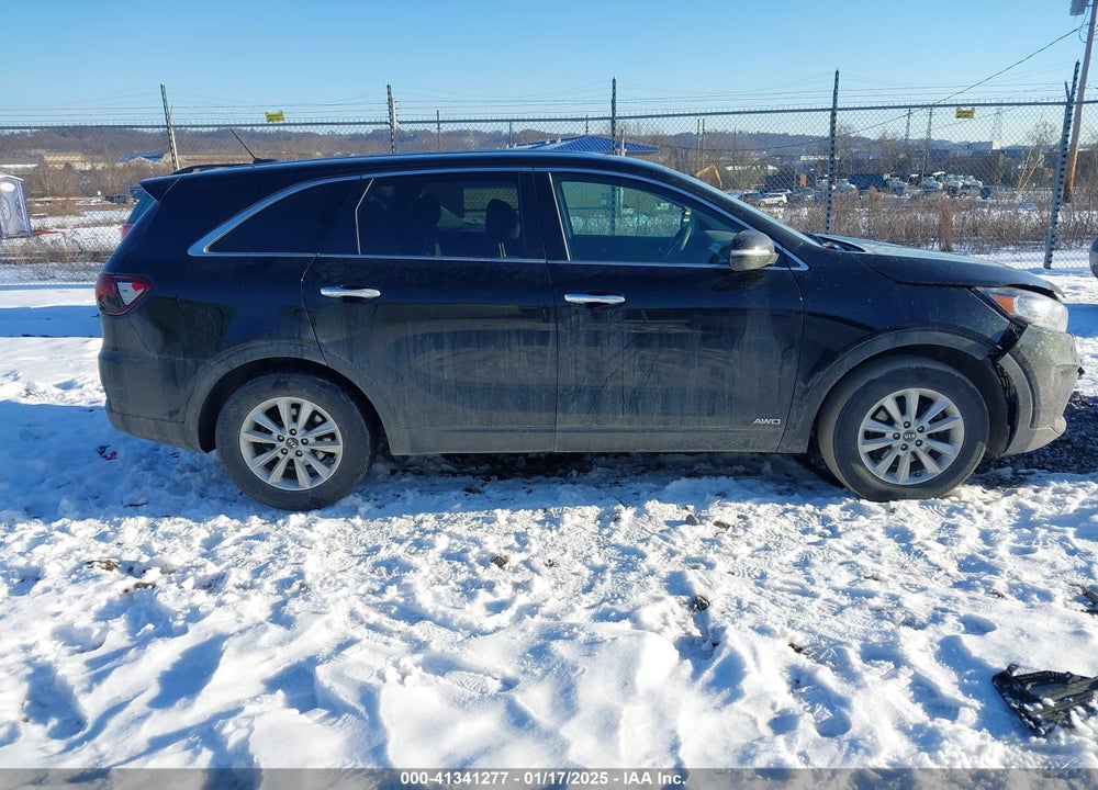 2019 KIA SORENTO 2.4L LX VIN: 5XYPGDA32KG558195