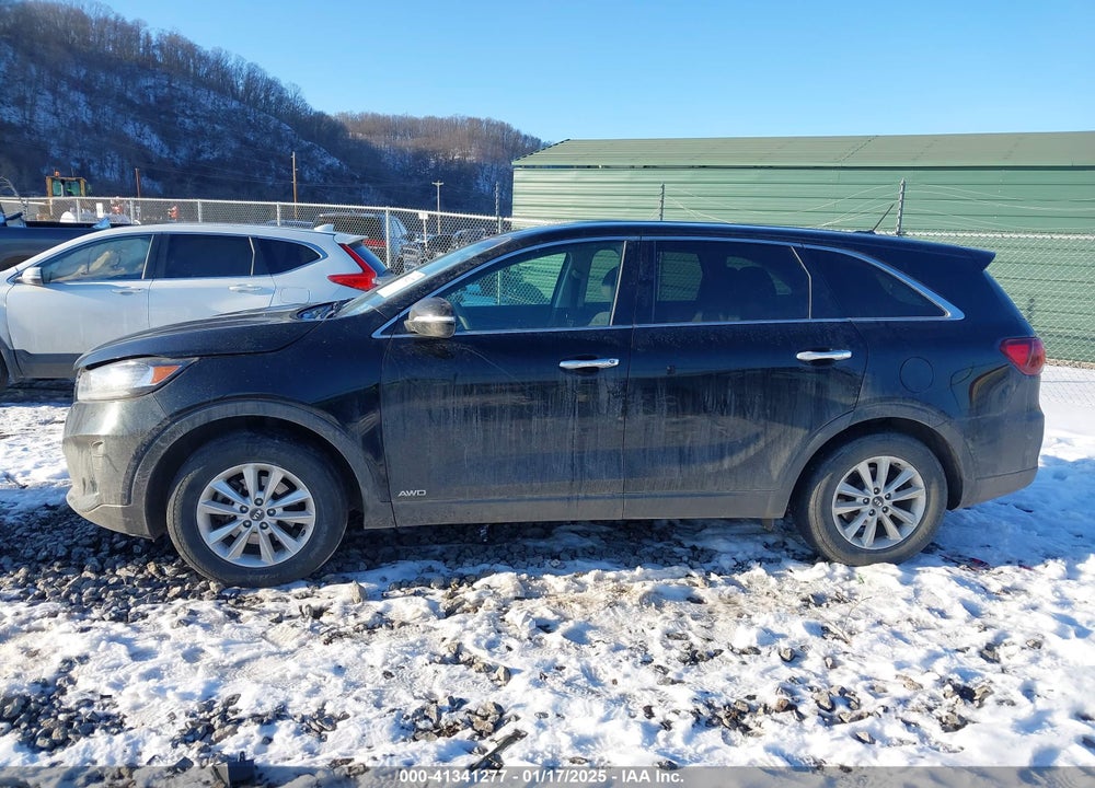 2019 KIA SORENTO 2.4L LX VIN: 5XYPGDA32KG558195