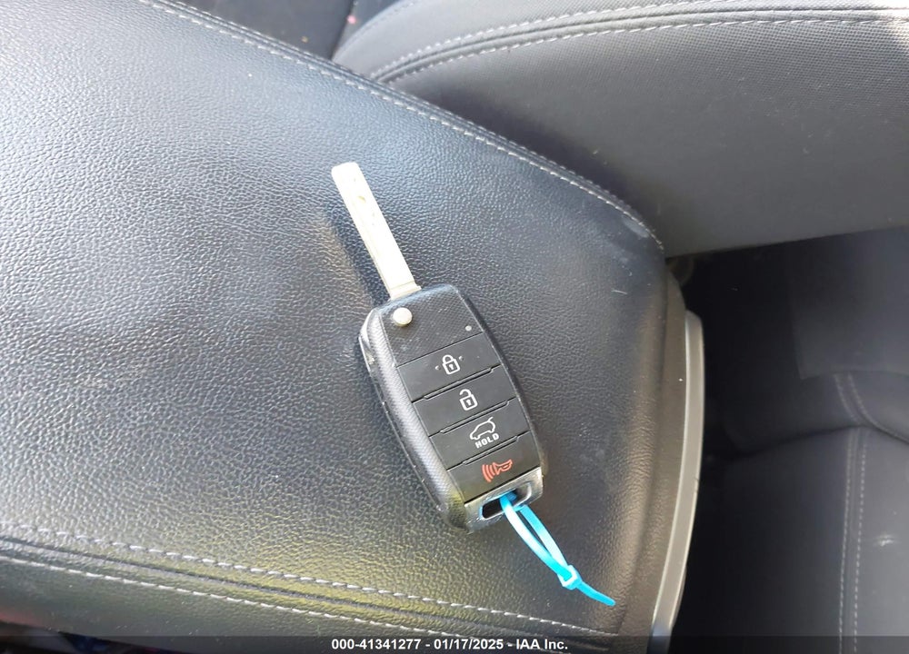 2019 KIA SORENTO 2.4L LX VIN: 5XYPGDA32KG558195