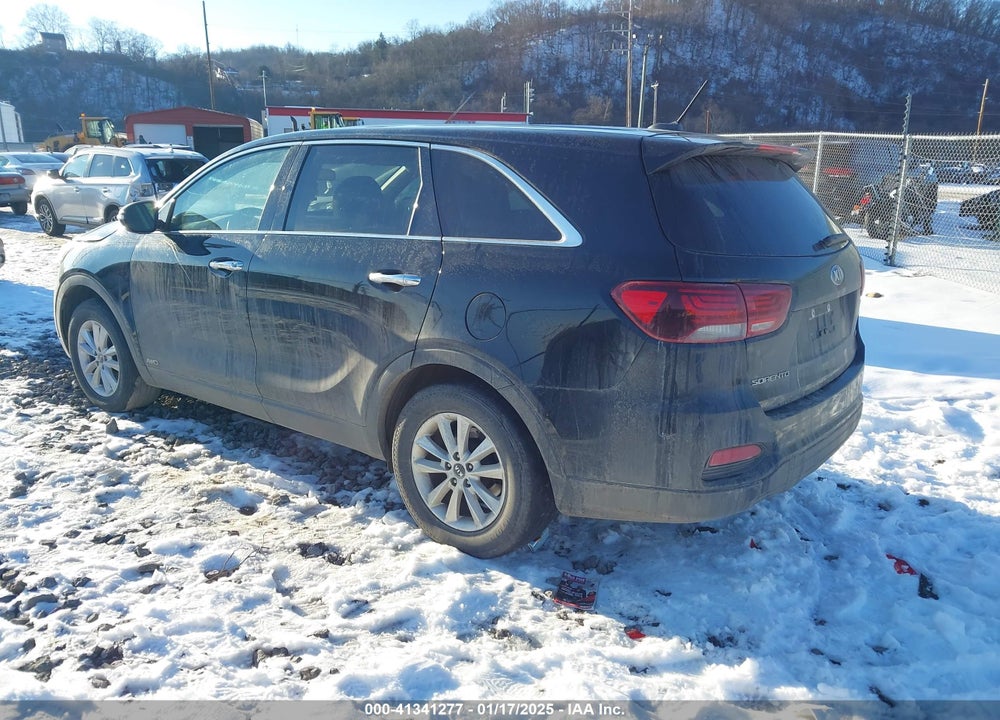 2019 KIA SORENTO 2.4L LX VIN: 5XYPGDA32KG558195