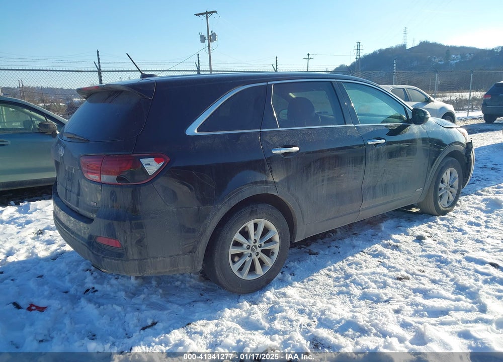 2019 KIA SORENTO 2.4L LX VIN: 5XYPGDA32KG558195