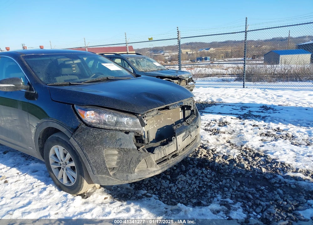 2019 KIA SORENTO 2.4L LX VIN: 5XYPGDA32KG558195