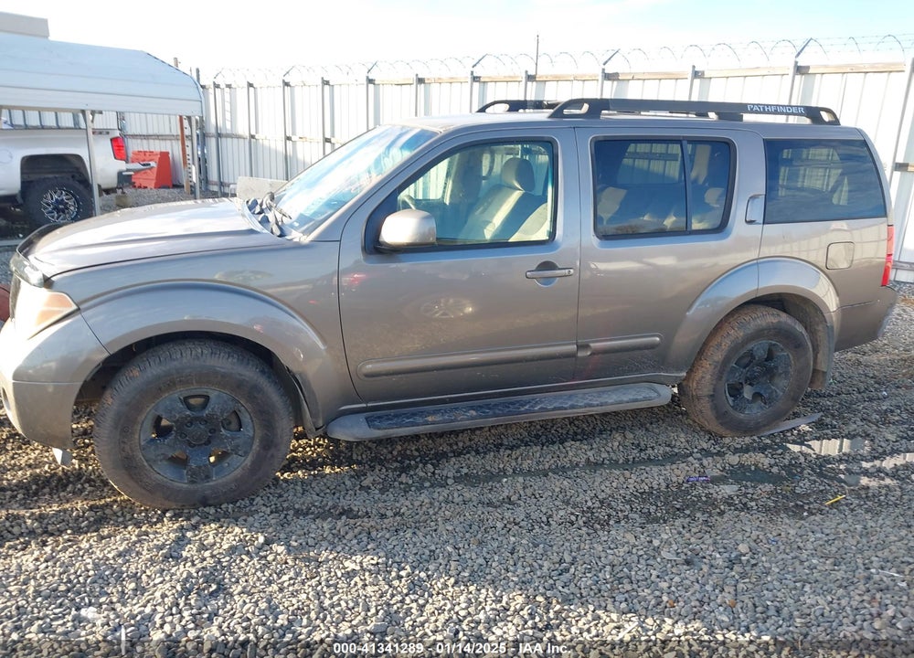 2007 NISSAN PATHFINDER SE VIN: 5N1AR18U27C630176