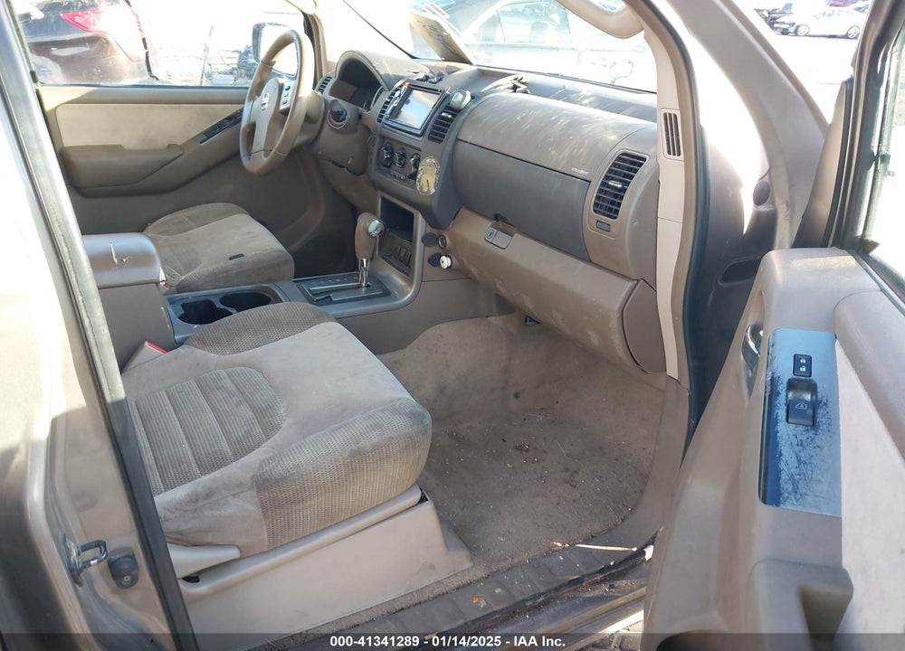 2007 NISSAN PATHFINDER SE VIN: 5N1AR18U27C630176