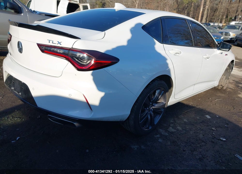 2022 ACURA TLX VIN: 19UUB5F58NA005414