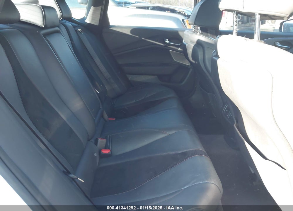 2022 ACURA TLX VIN: 19UUB5F58NA005414