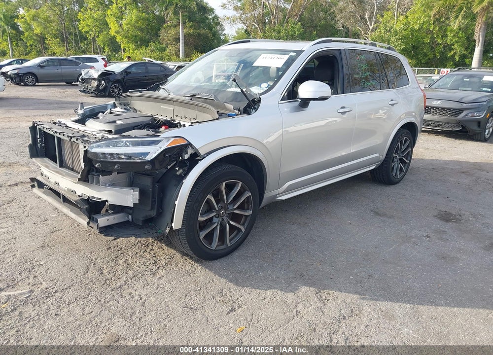 2018 VOLVO XC90 T5 MOMENTUM 5P VIN: YV4102KK2J1197888