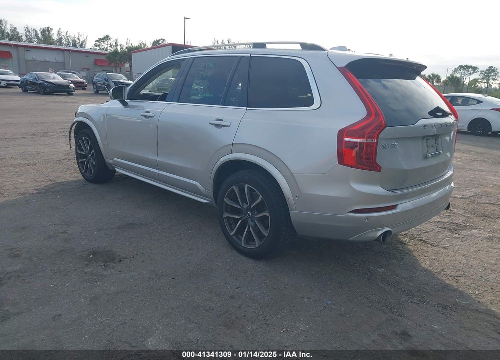 2018 VOLVO XC90 T5 MOMENTUM 5P VIN: YV4102KK2J1197888
