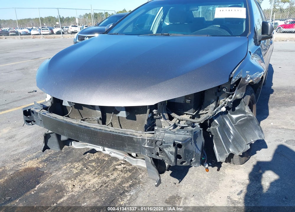 2016 TOYOTA CAMRY VIN: 4T4BF1FK2GR567577