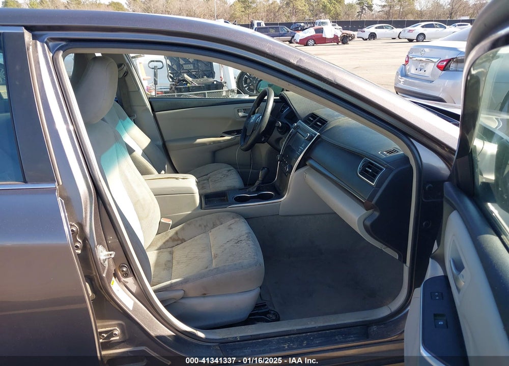2016 TOYOTA CAMRY VIN: 4T4BF1FK2GR567577