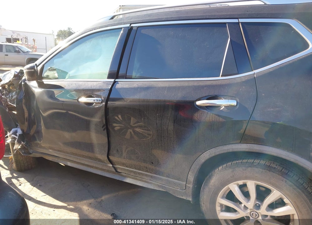 2017 NISSAN ROGUE SV VIN: JN8AT2MV4HW253137
