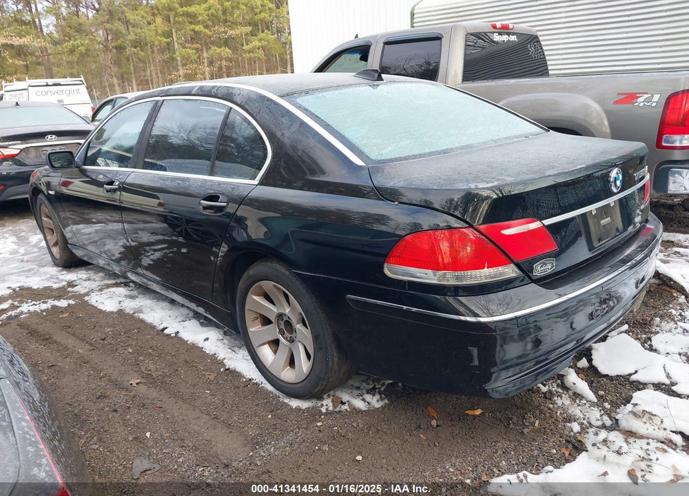 2008 BMW 750 VIN: WBAHN83538DT87879