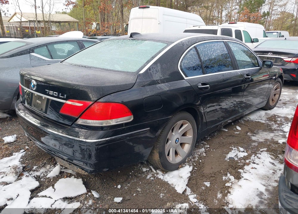 2008 BMW 750 VIN: WBAHN83538DT87879