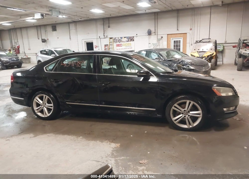 2012 VOLKSWAGEN PASSAT VIN: 1VWCM7A32CC103603