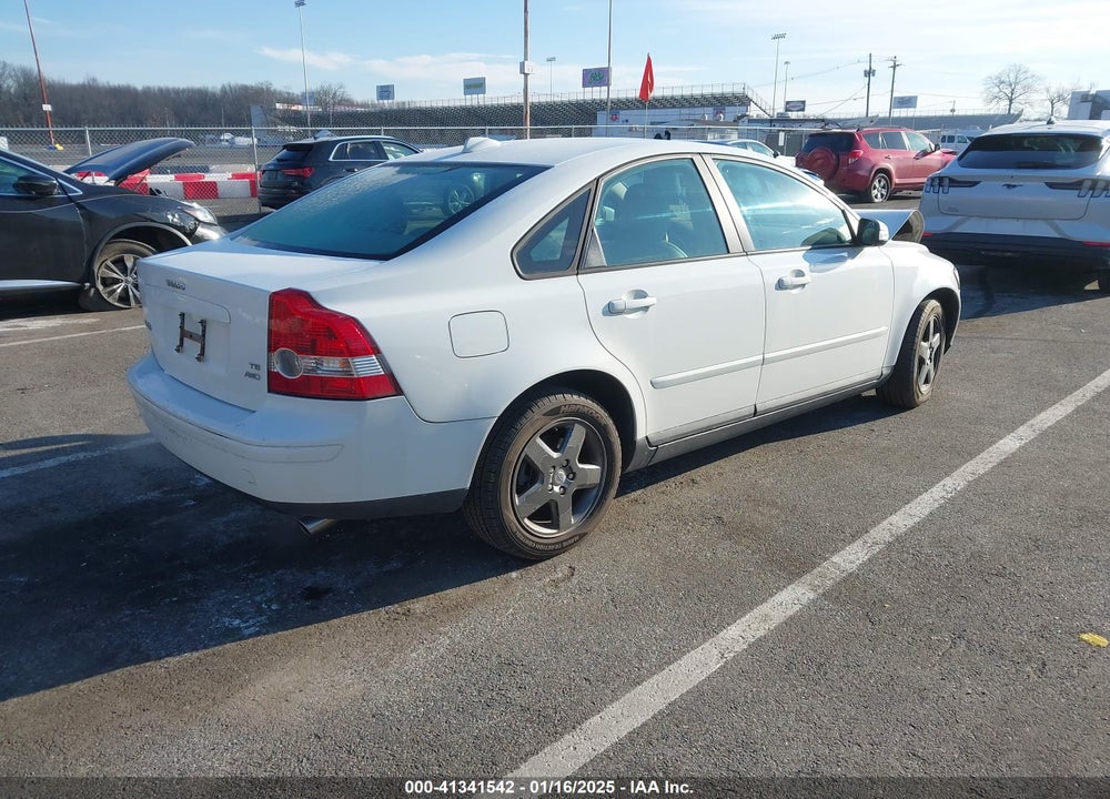 2007 VOLVO S40 VIN: YV1MH682172304630