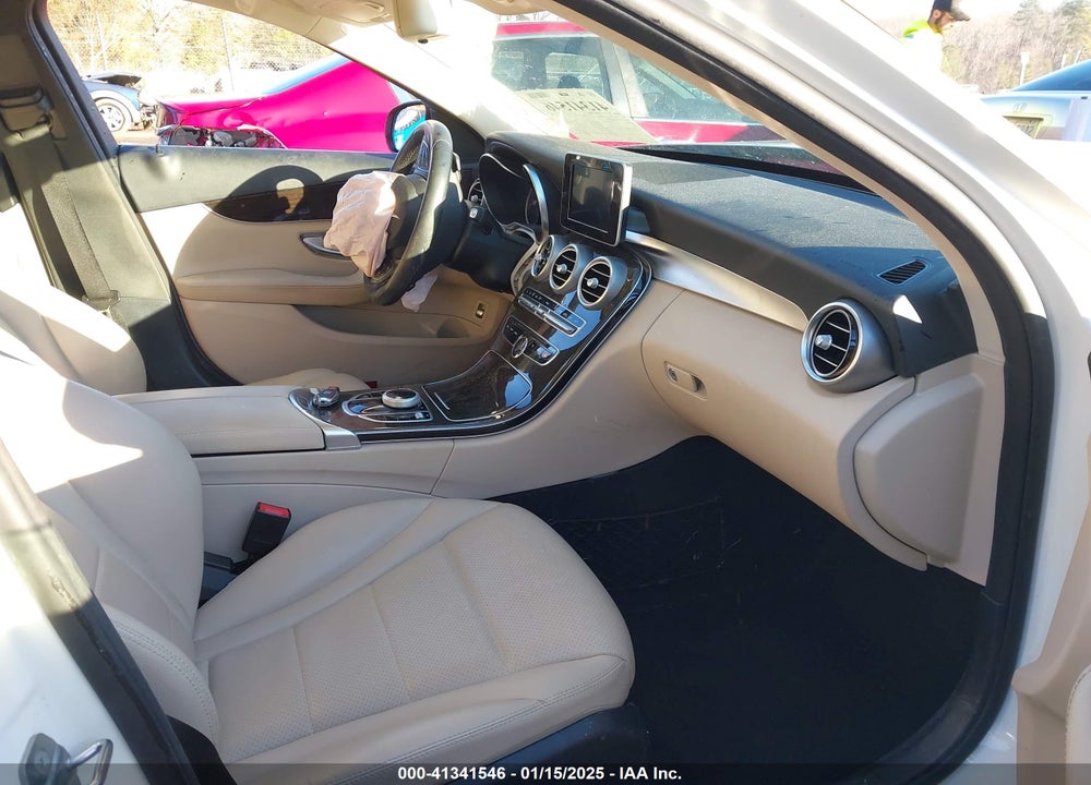 2017 MERCEDES-BENZ C 300 VIN: 55SWF4KB1HU210519