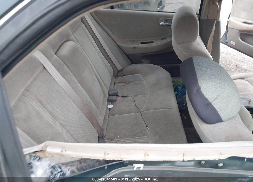 2000 HONDA ACCORD 2.3 SE VIN: 1HGCG567XYA049725