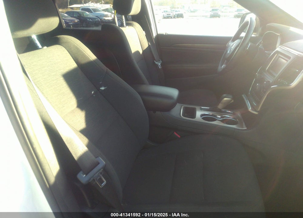 2017 JEEP GRAND CHEROKEE LAREDO 4X4 VIN: 1C4RJFAG8HC662230