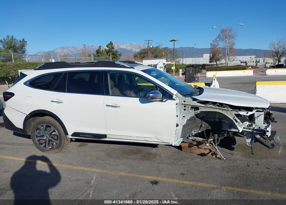 2022 SUBARU OUTBACK TOURING VIN: 4S4BTAPC0N3216390
