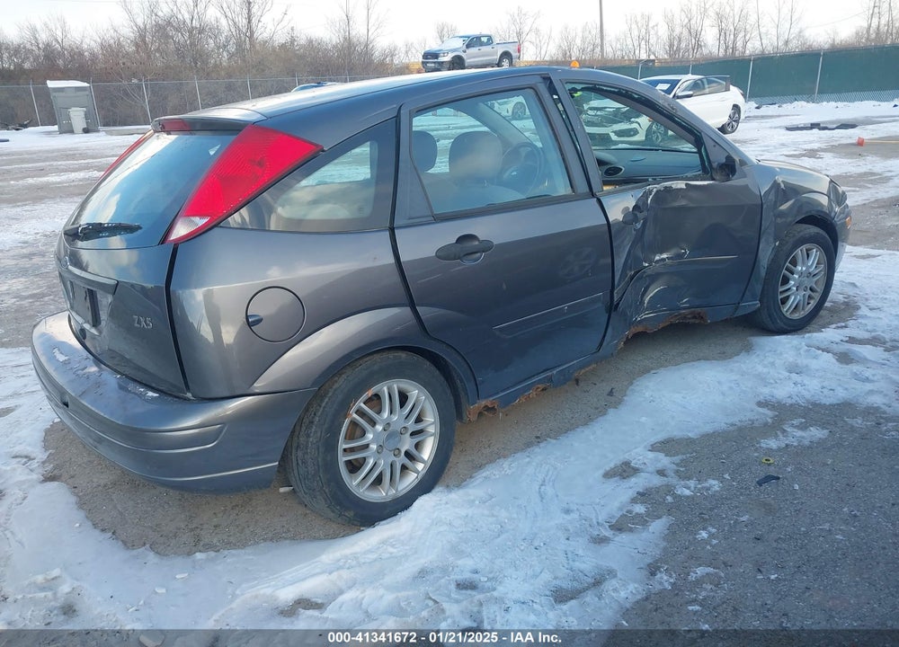 2003 FORD FOCUS ZX5 VIN: 3FAFP37373R141939