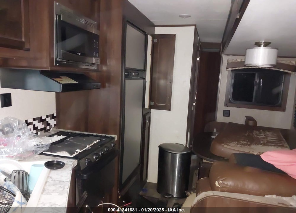 2018 JAYCO OTHER VIN: 1UJBJ0BT1J1TR0499