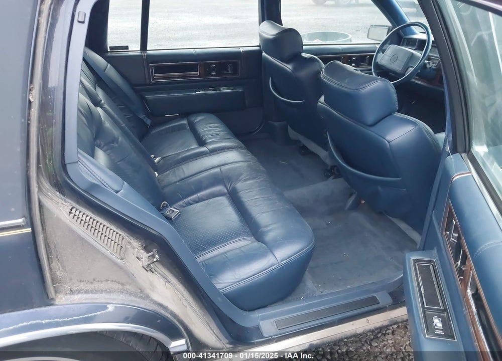 1993 CADILLAC DEVILLE VIN: 1G6CD53B2P4303332
