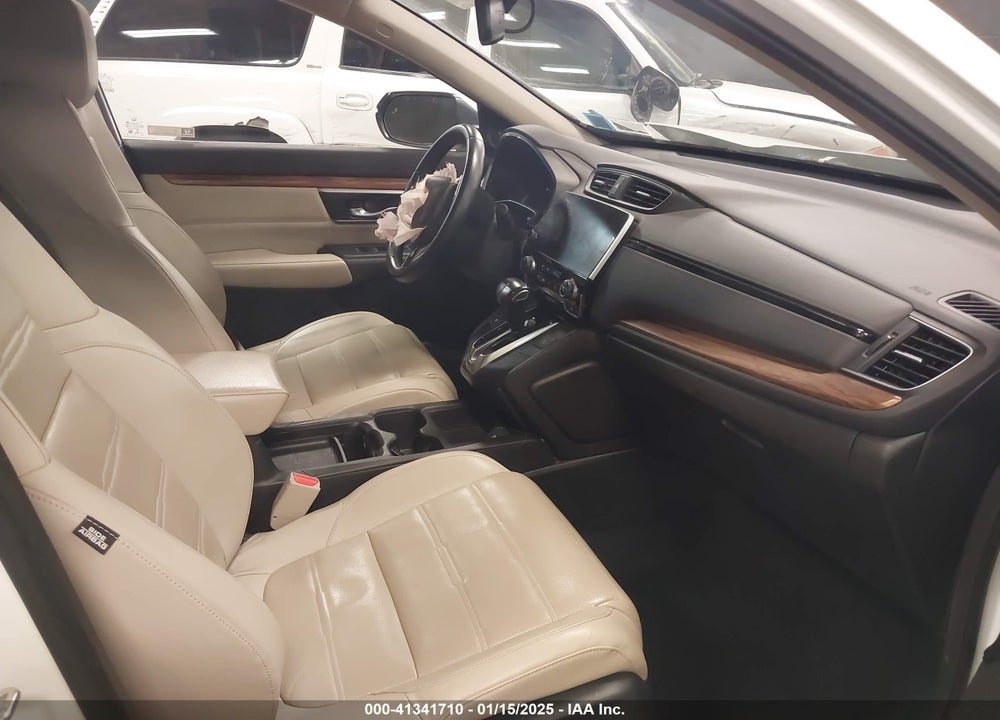 2018 HONDA CR-V VIN: 2HKRW2H82JH657415