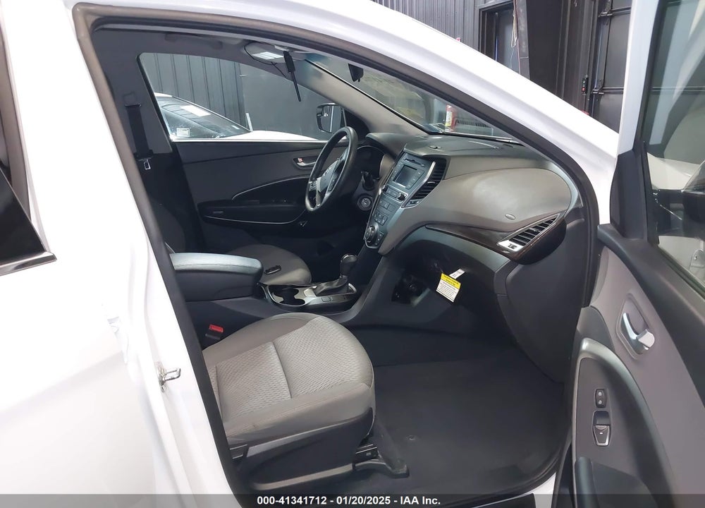 2018 HYUNDAI SANTA FE SPORT 2.4L VIN: 5NMZTDLB8JH067417