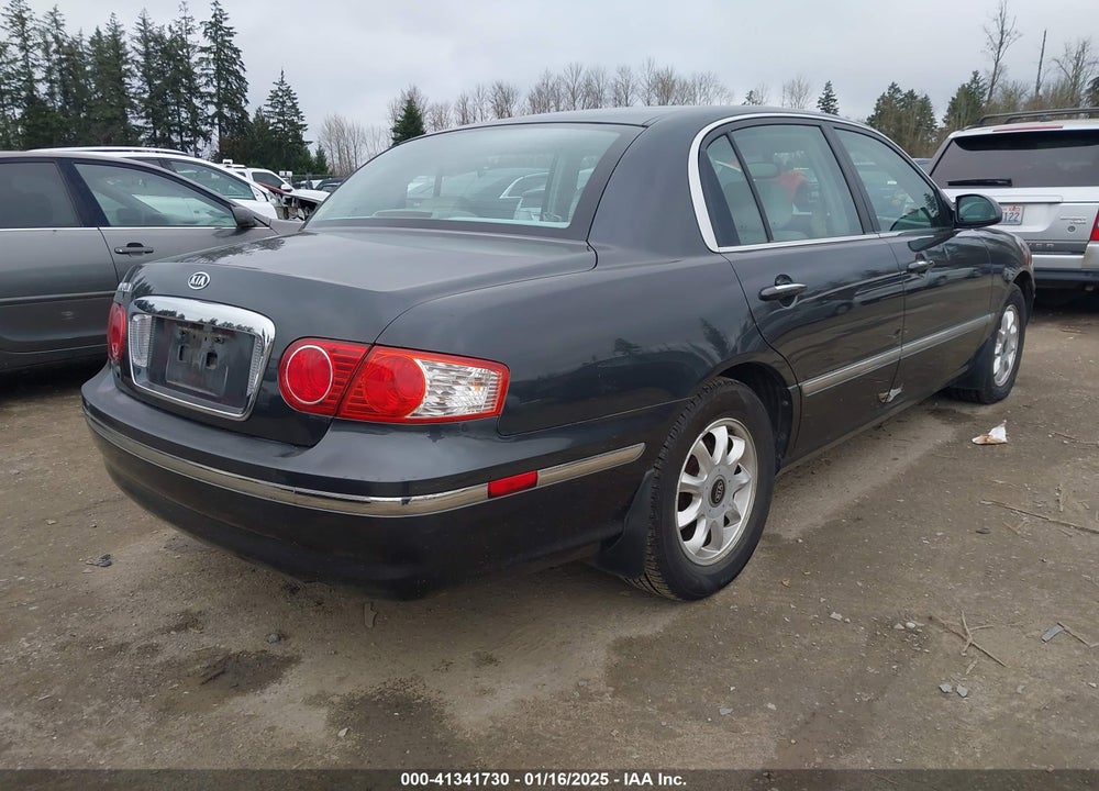 2005 KIA AMANTI VIN: KNALD124755055933