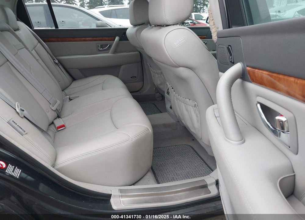 2005 KIA AMANTI VIN: KNALD124755055933