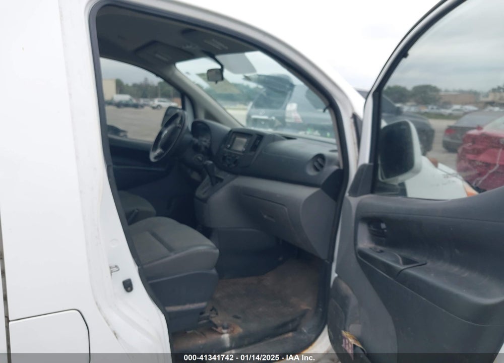 2015 NISSAN NV200 SV VIN: 3N6CM0KN3FK691341