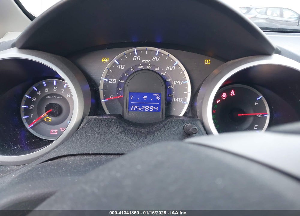 2013 HONDA FIT VIN: JHMGE8H30DC001195
