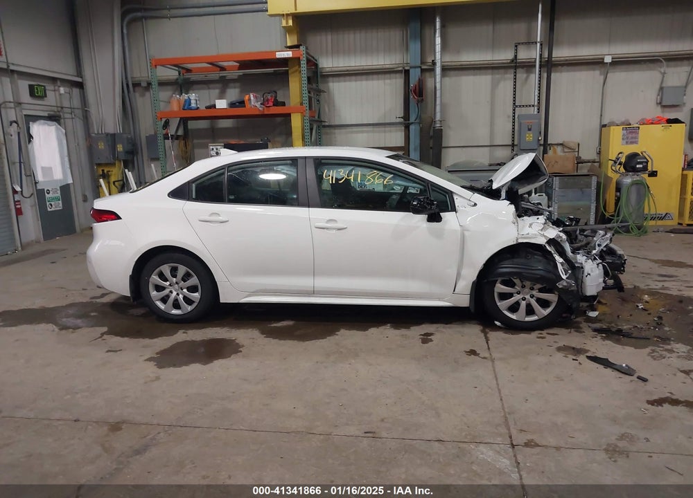 2024 TOYOTA COROLLA LE VIN: 5YFB4MDE0RP118014